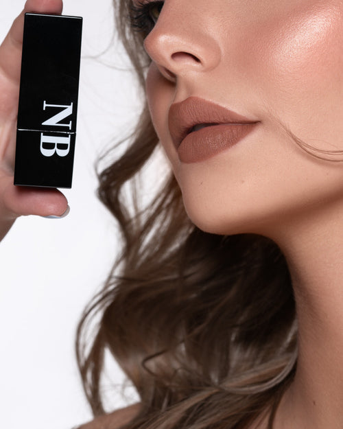 Nora Bo Awadh 1Shot lipstick